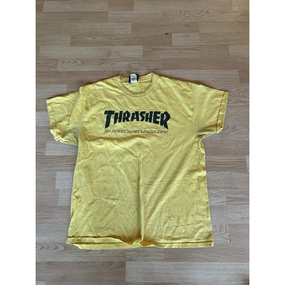 THRASHER Skateboard Magazine T-Shirt Men's Large Yellow Logo Graphic Streetwear